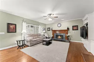 1202 Chadwick Lake Dr, Lawrenceville, GA 30043 - Photo 17