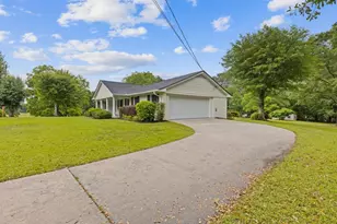 256 Teresa Ln, Loganville, GA 30052 - Photo 5