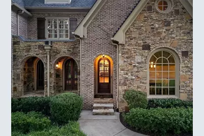 4304 Berkford Circle NE, Brookhaven, GA 30319 - Photo 3