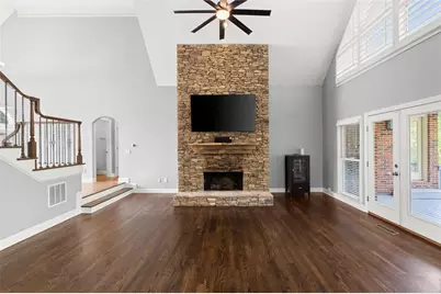 1043 Towne Lake Hills E, Woodstock, GA 30189 - Photo 47