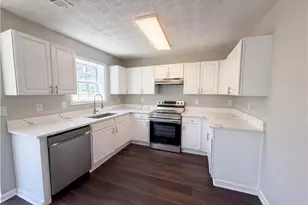 6901 Malvern Ct, Lithonia, GA 30038 - Photo 19