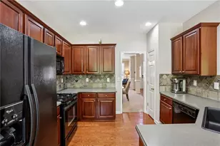 3407 Lantern View Ln, Scottdale, GA 30079 - Photo 11