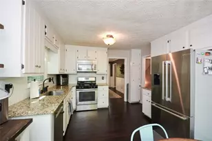 304 Cacique Ct, Woodstock, GA 30188 - Photo 13