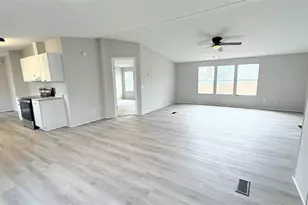 410 Crystal Dr, Carrollton, GA 30116 - Photo 13