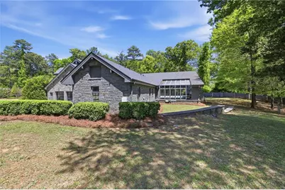 2883 W Roxboro Road NE, Atlanta, GA 30324 - Photo 117