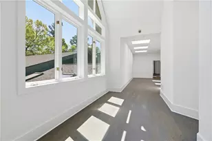 2883 W Roxboro Rd NE, Atlanta, GA 30324 - Photo 75