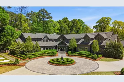 2883 W Roxboro Road NE, Atlanta, GA 30324 - Photo 1