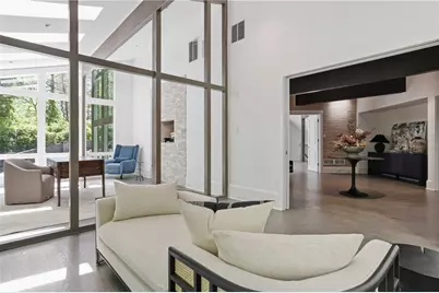 2883 W Roxboro Road NE, Atlanta, GA 30324 - Photo 59