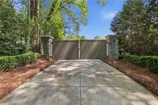 2883 W Roxboro Rd NE, Atlanta, GA 30324 - Photo 5