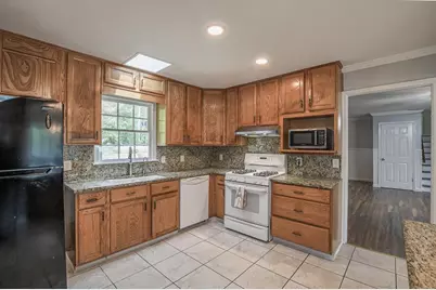 4439 N Shore Lane, Norcross, GA 30093 - Photo 7