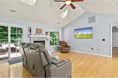 1125 Kennesaw Springs Drive NW, Kennesaw, GA 30144 - Photo 9