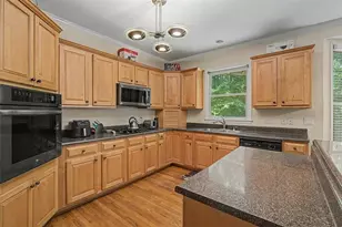 615 Stonebriar Way SW, Atlanta, GA 30331 - Photo 15