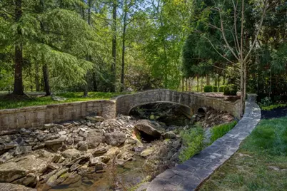 1095 Stonegate Court, Roswell, GA 30075 - Photo 151