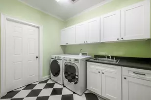 3282 Pinestream Rd NW, Atlanta, GA 30327 - Photo 35
