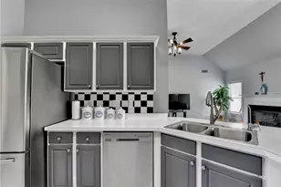 155 White Sands Ct, Suwanee, GA 30024 - Photo 23