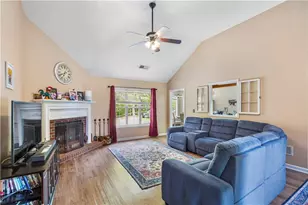 3540 Duncan Bridge Dr, Buford, GA 30519 - Photo 5