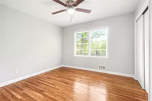 4264 Oakwoods Ct, Stone Mountain, GA 30083 - Photo 9