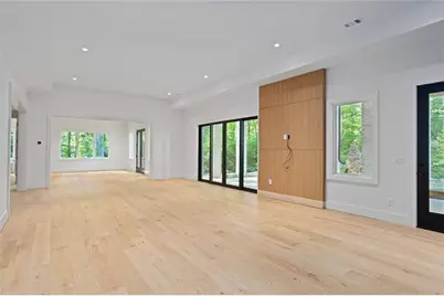 490 Timber Valley Road, Atlanta, GA 30342 - Photo 23
