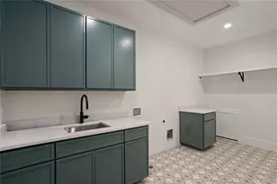 490 Timber Valley Rd, Atlanta, GA 30342 - Photo 31