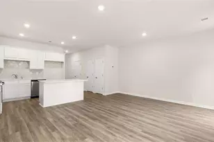212 Kenmore Cir, Perry, GA 31069 - Photo 7