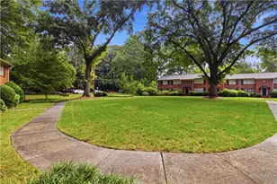 425 Lindbergh Dr NE, Atlanta, GA 30305 - Photo 29