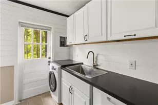 425 Lindbergh Dr NE, Atlanta, GA 30305 - Photo 11
