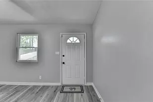 1018 Wayne Dr, Snellville, GA 30078 - Photo 3