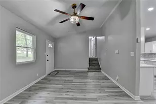 1018 Wayne Dr, Snellville, GA 30078 - Photo 7