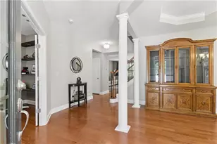 1090 Chelsey Way, Roswell, GA 30075 - Photo 3