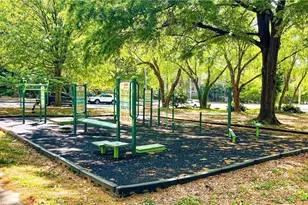 395 Central Park Pl, Atlanta, GA 30312 - Photo 3