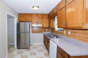 320 Sprucewood Ct, Lawrenceville, GA 30046 - Photo 5