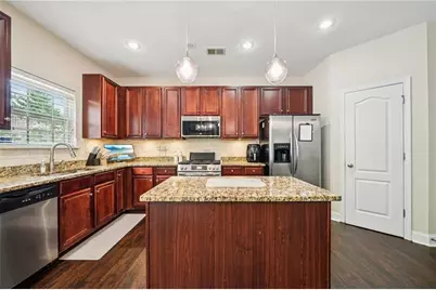 370 Windsor Way, Fairburn, GA 30213 - Photo 15