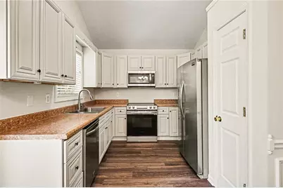 4083 Country Lane, Gainesville, GA 30507 - Photo 3