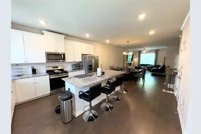 3025 Westpoint Circle, Snellville, GA 30078 - Photo 13