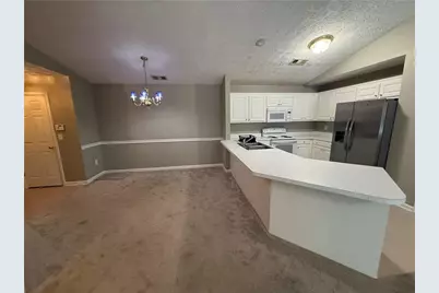 1001 Holly Drive #207, Gainesville, GA 30501 - Photo 5