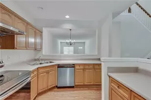 1045 Mosscroft Ct, Lawrenceville, GA 30045 - Photo 15
