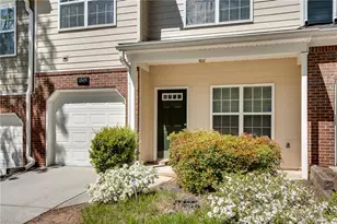 1045 Mosscroft Ct, Lawrenceville, GA 30045 - Photo 3