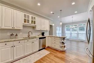 10665 Wren Ridge Rd, Johns Creek, GA 30022 - Photo 17