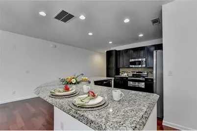 2162 Crestridge Trail NE, Atlanta, GA 30329 - Photo 9