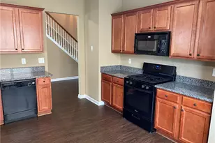 5750 Carrington Pl, Cumming, GA 30040 - Photo 5