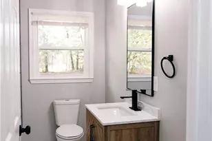19 S Central Ave SE, Lindale, GA 30147 - Photo 13