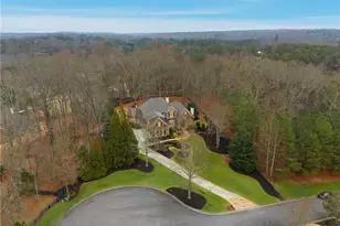 135 Foxhollow Tr, Alpharetta, GA 30004 - Photo 3