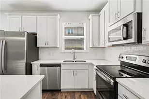 1962 Dillon Dr, Lithonia, GA 30058 - Photo 9