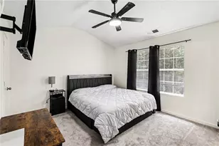 6798 Merrywood Dr, Fairburn, GA 30213 - Photo 9