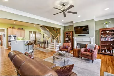 1454 Wembley Ct NE, Atlanta, GA 30329 - Photo 11