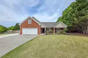 2610 Snowcrest Pl, Bethlehem, GA 30620 - Photo 1