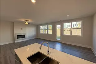 1652 Crestcreek Ct, Marietta, GA 30008 - Photo 7