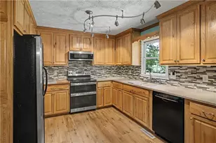 40 Riverview Ct SE, Cartersville, GA 30120 - Photo 3