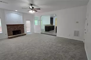 60 Torero, Newnan, GA 30263 - Photo 5