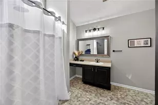 9899 Vista Cir, Union City, GA 30291 - Photo 23
